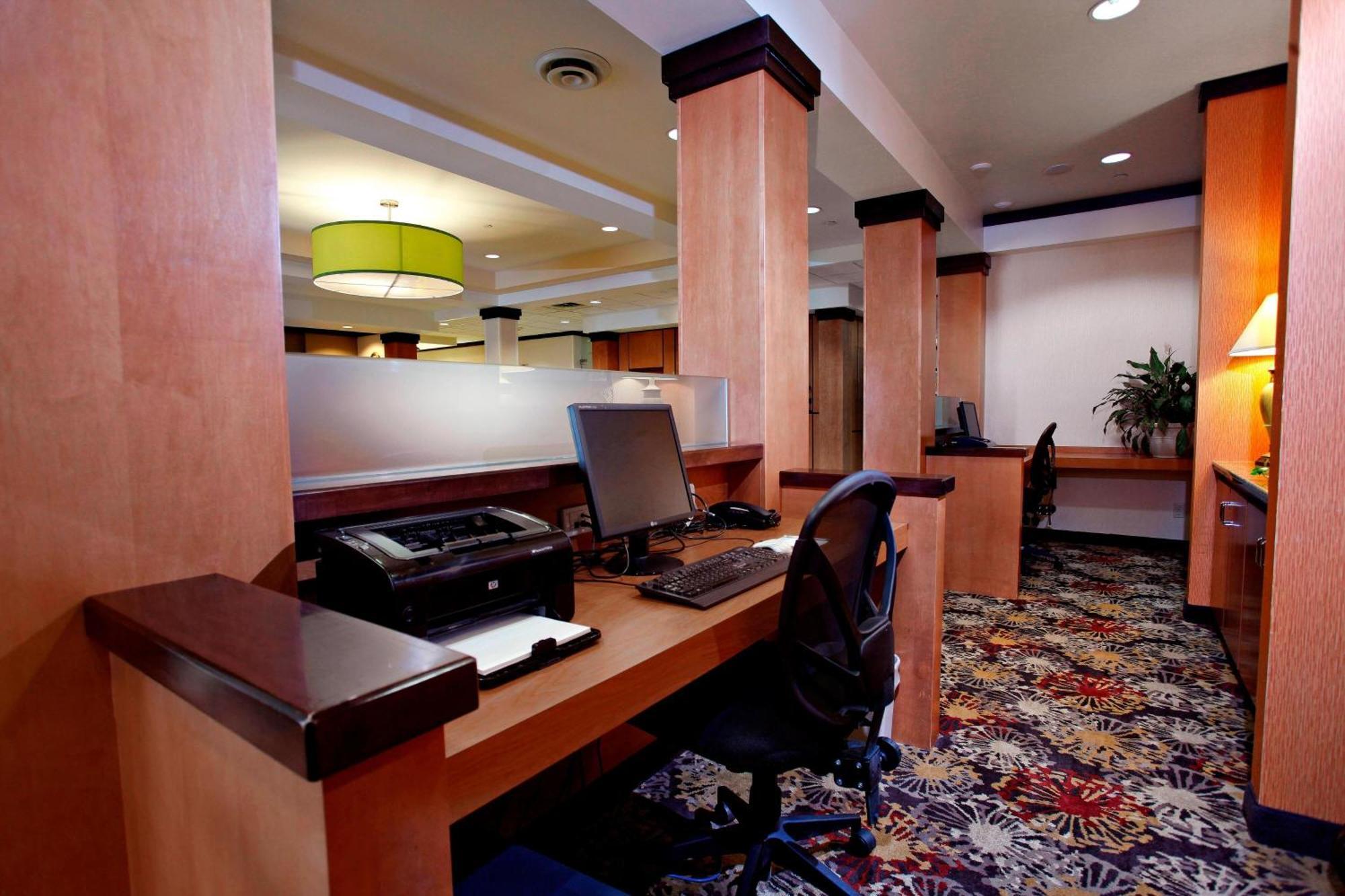 Marriott Fairfield Sudbury Hotel Ngoại thất bức ảnh